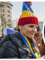 Vuvuzeaua Anca Alexandrescu, acuzată că este ofițer sub acoperire. Nume de cod: Ada Genaru
