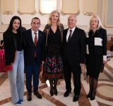Alina Gorghiu s-a îmbrăcat în straie de romnie pentru a sărbătorii cum se cuvine Ziua Internațională a Romilor 