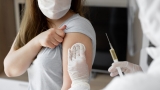 Ce condiții trebuiesc îndeplinite pentru a treia doză de vaccin anti-COVID: “Sunt două recomandări total diferite!”