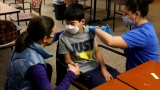 Copiii cu vârste între 5 şi 11 ani ar putea fi vaccinaţi începând cu luna Ianuarie în România