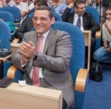Disperare mare. Doi useriști vanzătorii de iluzii,si măscărici de profesie candidează la Sectorul 6   