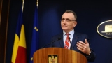 Sorin Cîmpeanu, îndeamnă părinții să se vaccineze pentru a-și proteja copiii de virus