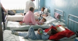 Spitale de pediatrie pline de copii infectați cu SARS-CoV-2: “Ne gândim pe cine internăm primul!” 