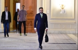 Pleaca  Falcă, vine  Nașul 