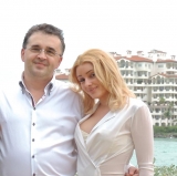  www.ziarulatak.ro Iubita lui Marian Oprișan supraveghează piața de capital pe un salariu de mii de euro