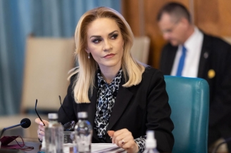 gabriela-firea-oug-privind-obligativitatea-prezentei-femeilor-in-ca-urile-intreprinderilor-de-stat-in-scurt-timp-pe-masa-guvernului-51119-1.jpg