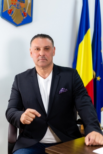 liderii-locali-ai-psd-i-pnl-arunca-partida-romilor-in-bratele-aur-52096-1.jpg