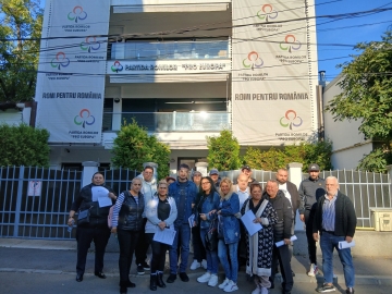 De la Bucuresti in toată Tara si din Romania in intreaga Europa   PETIȚIE NAȚIONALĂ  ROMII PENTRU ROMÂNIA    APĂRĂM COPIII, FAMILIA ȘI VALORILE CREȘTINE