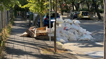 Info Salubrizare 5  Cum poți scăpa corect de sacii cu deșeu tip moloz?